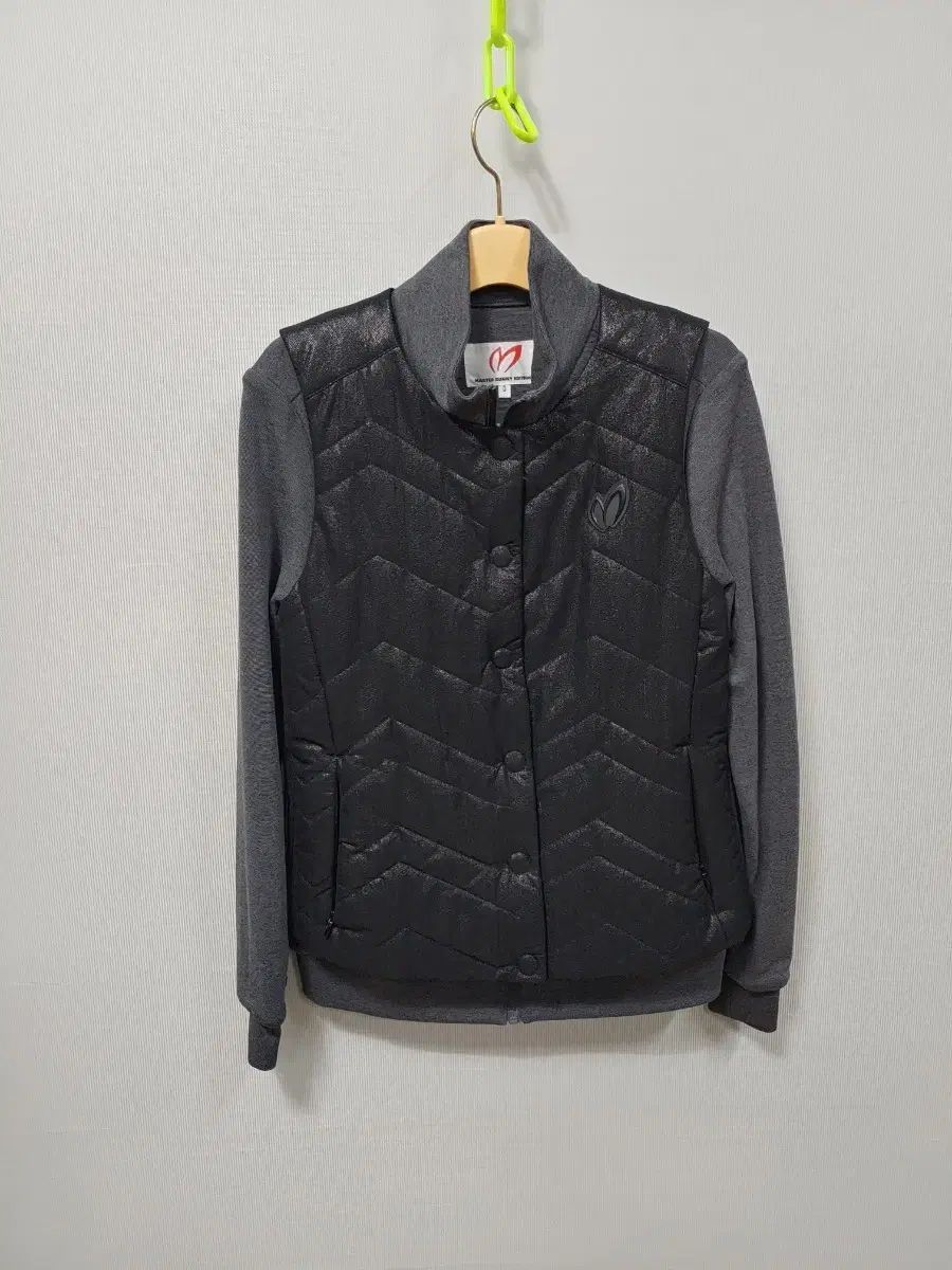 マスターバニーエディション ニット ダウンベスト ブラック レディース