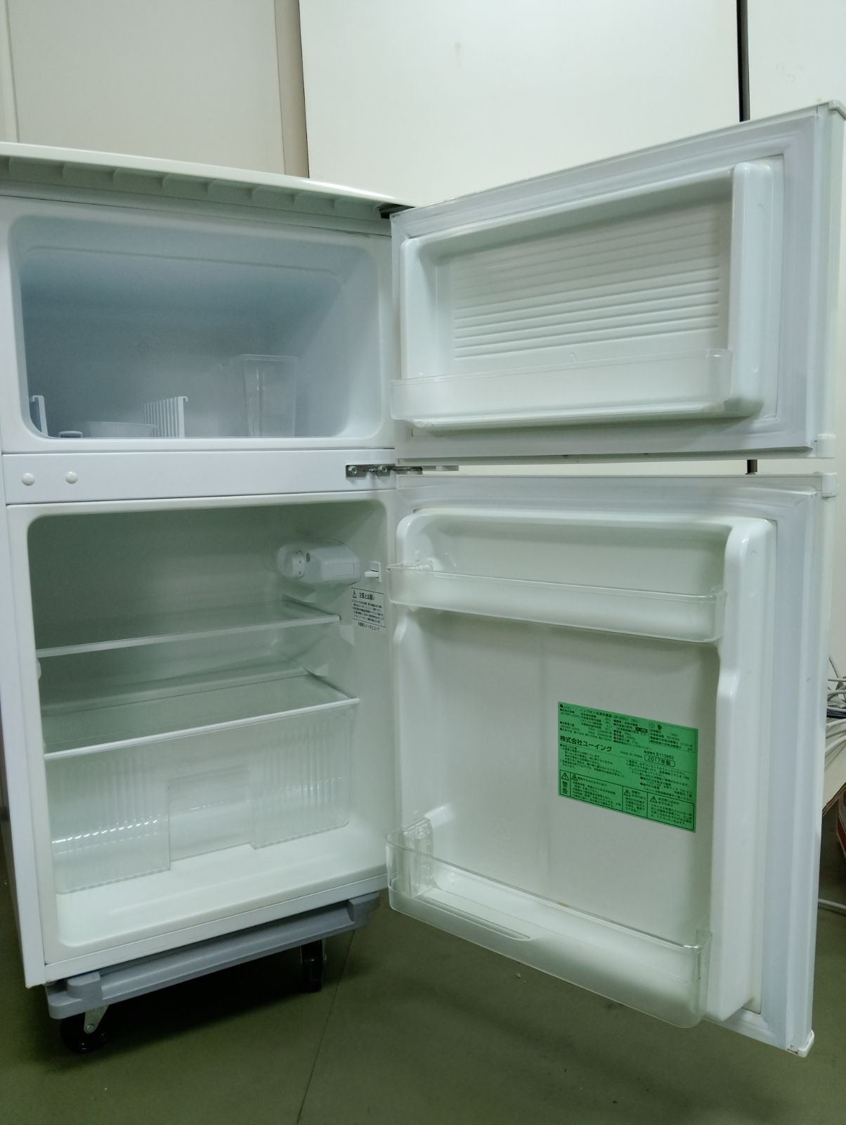 中古・2017年製】 冷凍冷蔵庫 90L 2ドア ユーイング UR-D90J(W