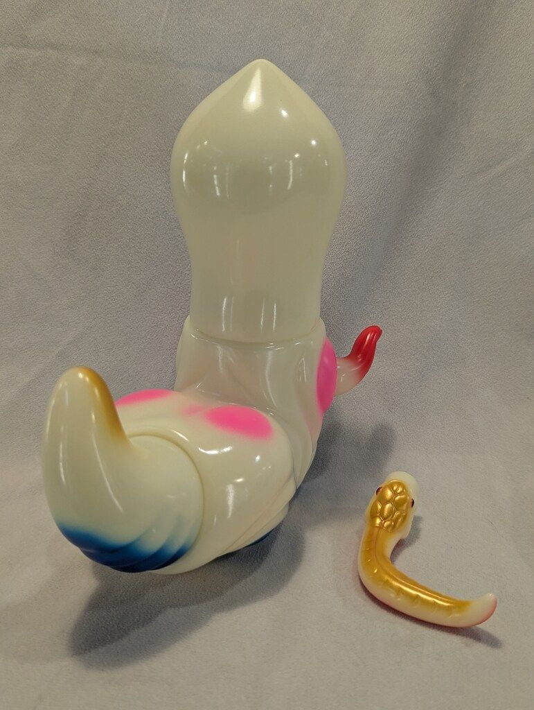 東京ラブミー堂　槌鋸　ソフビ 東京ラブミー堂 槌鋸(つちのこ) 蓄光成型 TTF2023 見世物小屋限定