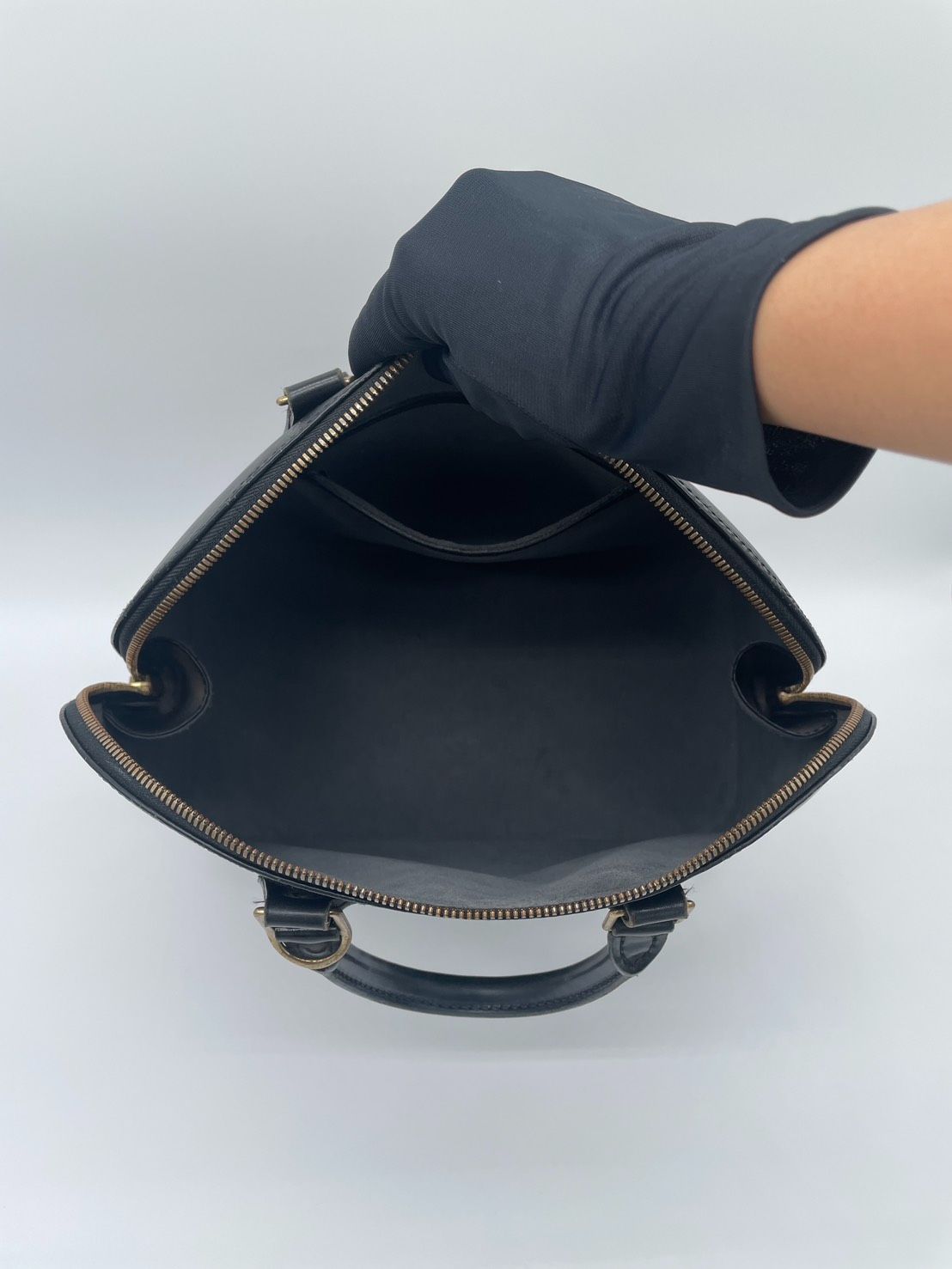 Louis Vuitton ルイヴィトン アルマPM ブラック ノワール 黒