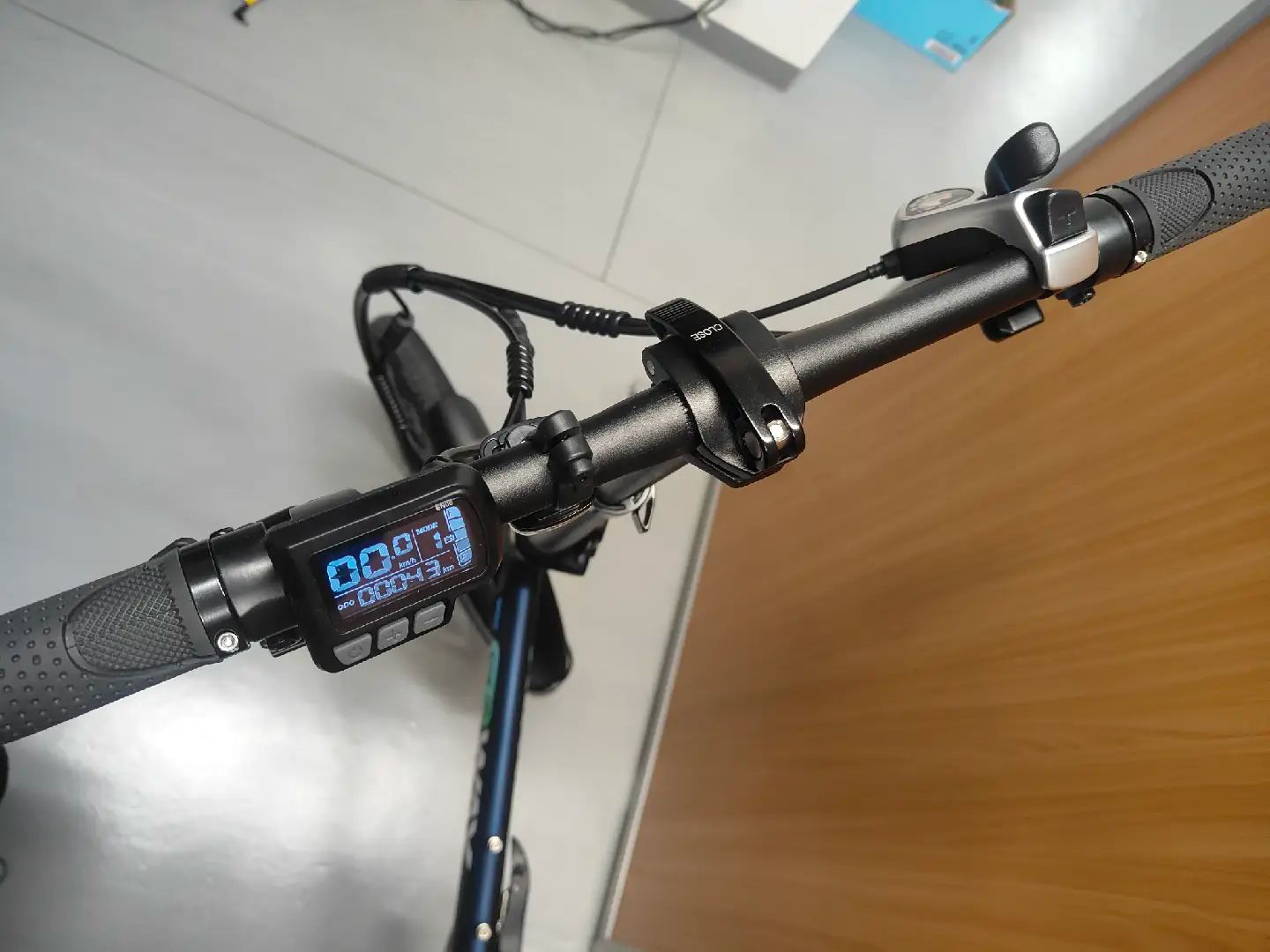 【クリスマスSALE】電動アシスト自転車 ERWAY A01 ネイビー クリスマスSALE開催中！】電動アシスト自転車 ERWAY A01 ネイビー