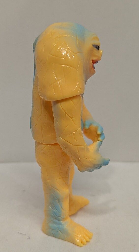 ブルマァク ブルマァクの怪獣シリーズ ウルトラマン ジャミラ 蓄光版