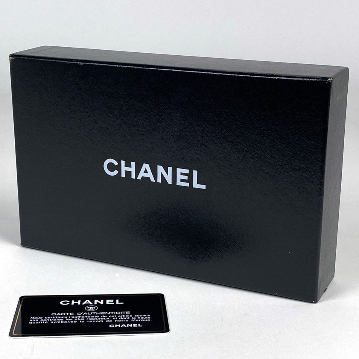 シャネル CHANEL ココマーク 二つ折り 長財布 カメリア 長財布 レザー