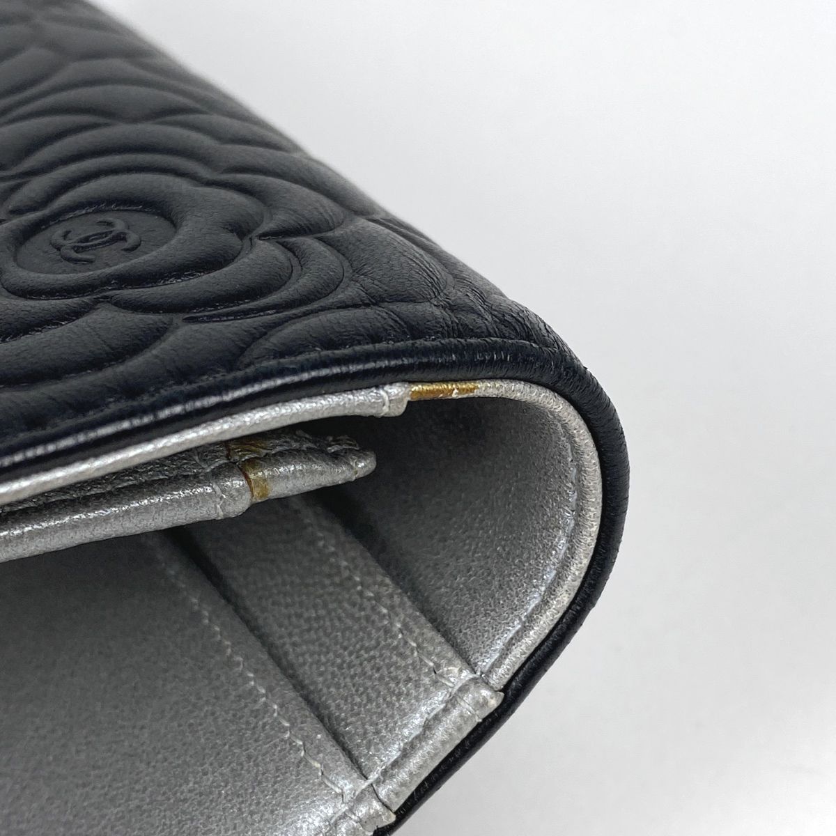 シャネル CHANEL ココマーク 二つ折り 長財布 カメリア 長財布 レザー