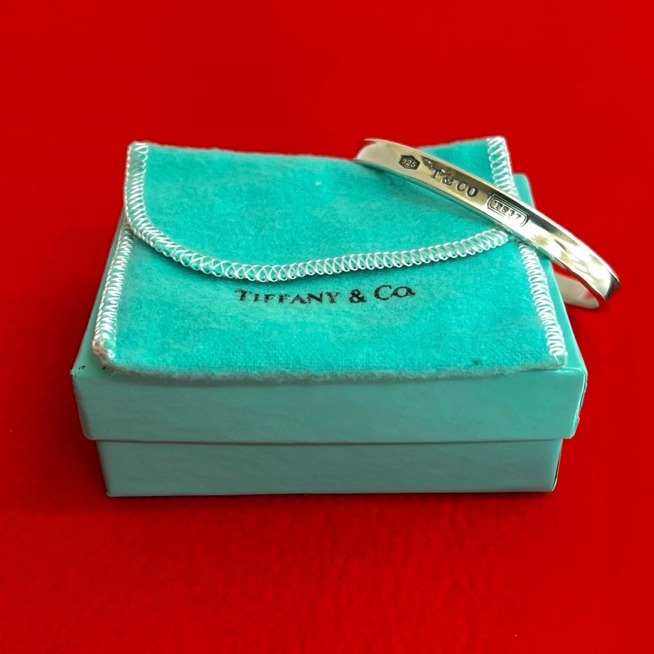 ◆Tiffany ティファニー ナロー バングル 925 シルバー 箱 保管袋◆ 極 美品 箱 袋付き TIFFANY&Co. ティファニー ナロー バングル