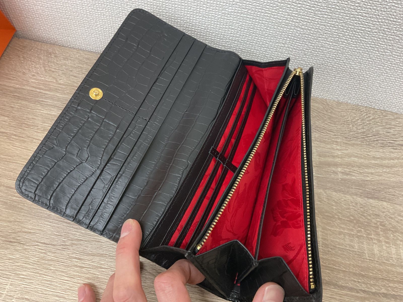 W246 Think Bee! シンクビー 長財布 薔薇デザイン - メルカリ