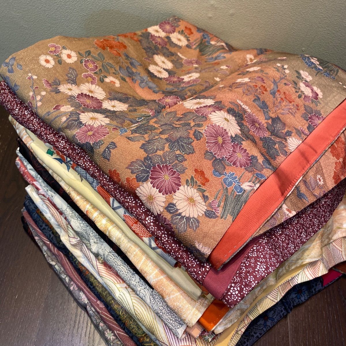 【着物まとめ売り】 正絹大島紬15枚　　リメイク素材　　ハンドメイド向け まとめ売り】正絹着物15枚 リメイク素材 ハンドメイド向け - メルカリ