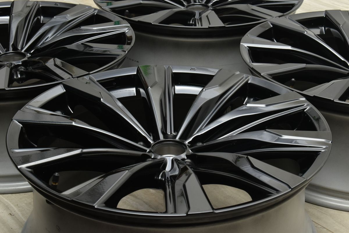 新車外し品】トヨタ クラウンスポーツ Z 純正 21in 8.5J +35 PCD114.3