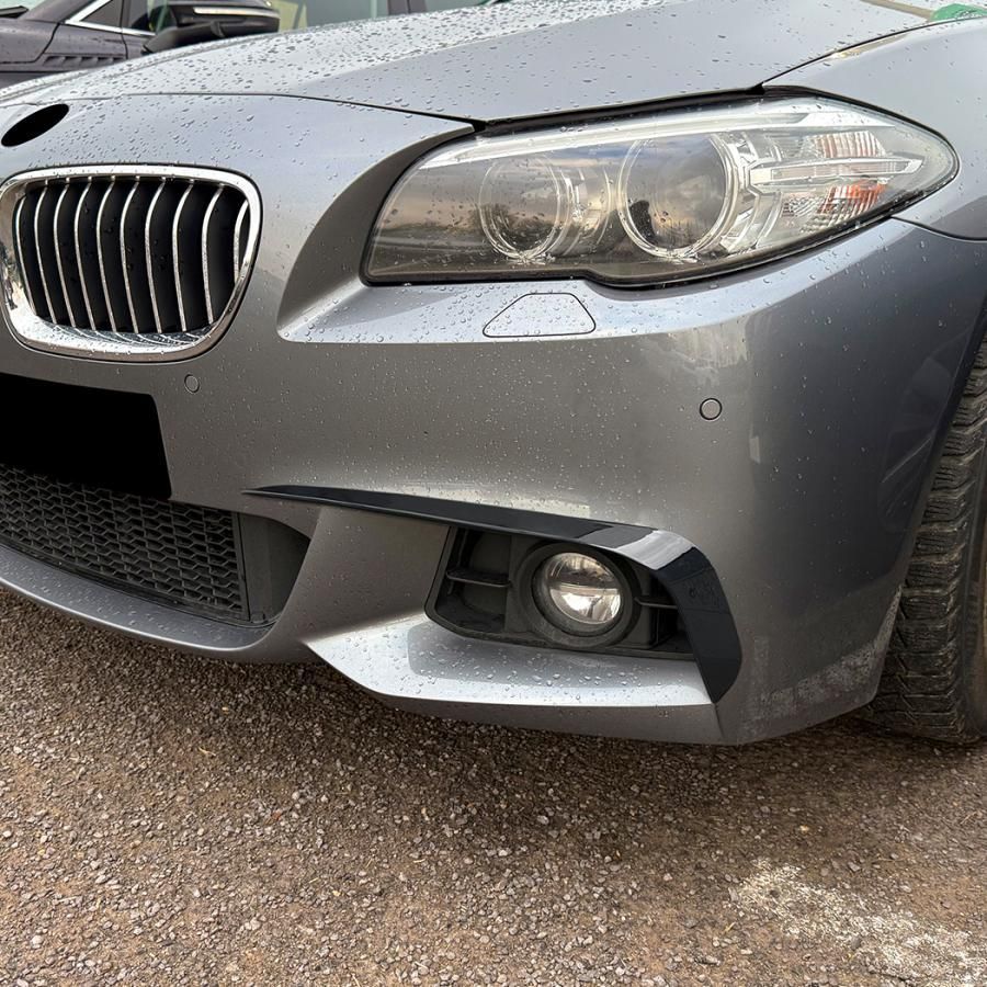 スポーティ全開 フロントバンパー カバー カナード BMW F 10 523 i d 528 535 550 Mスポーツ 5シリーズ セダン 黒 b 13267