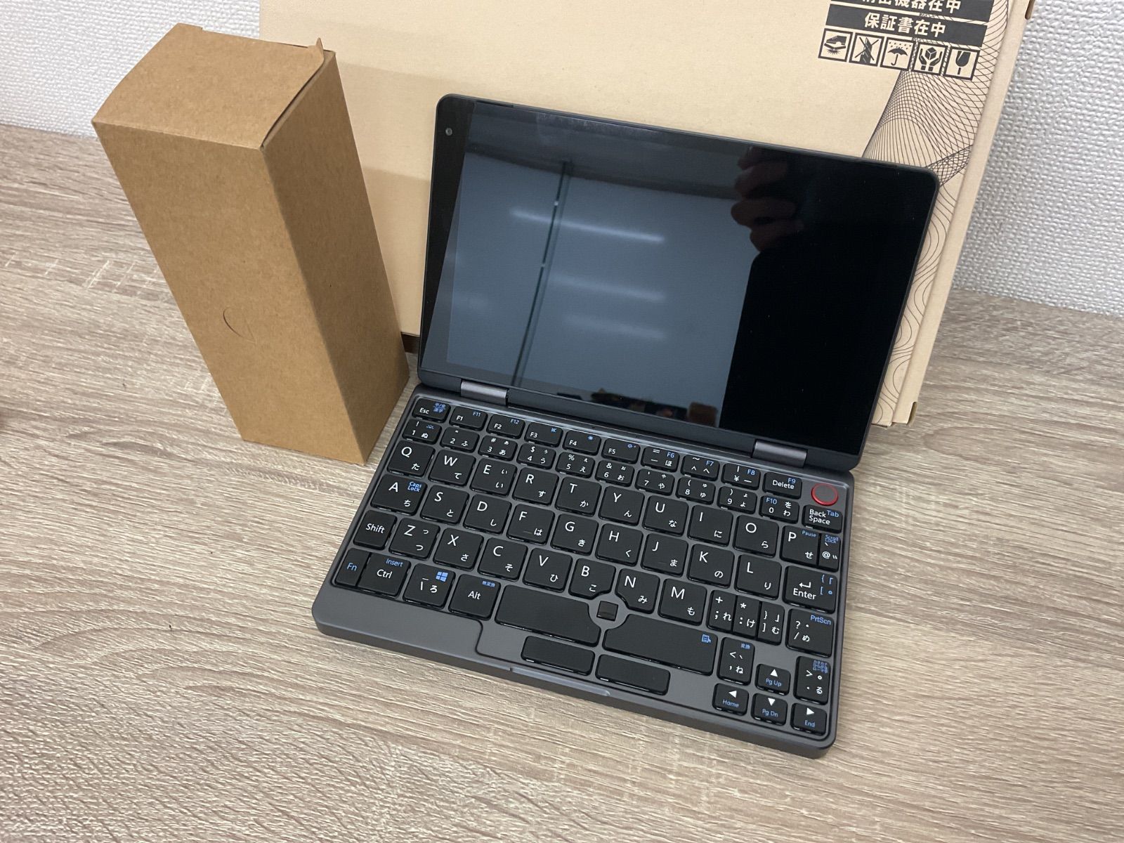 W 253 IRIE MAL 8インチ ミニパーソナルコンピューター