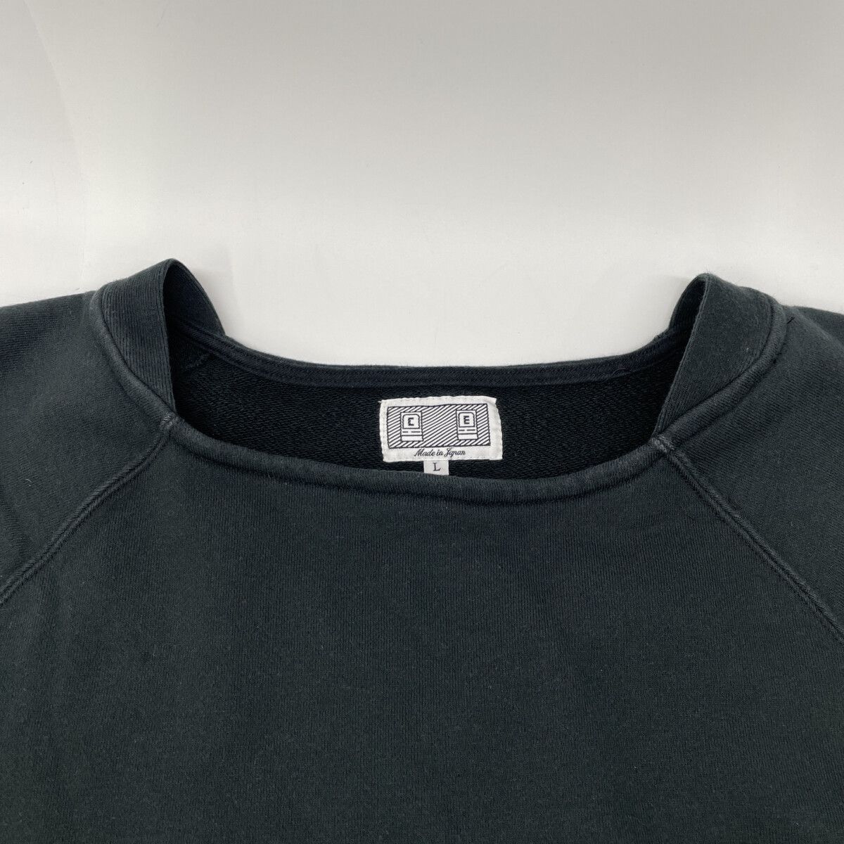 シーイー CAVEMPT