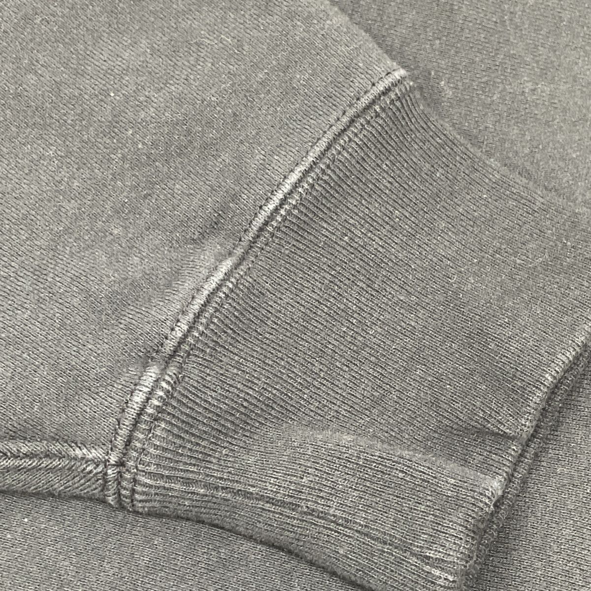 シーイー CAVEMPT