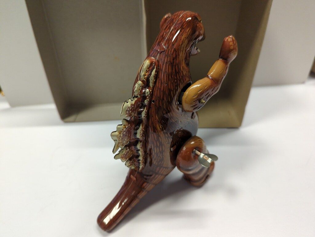 ビリケン商会 ゼンマイ歩行ブリキ ゴジラ ブラウン 180mm - メルカリ