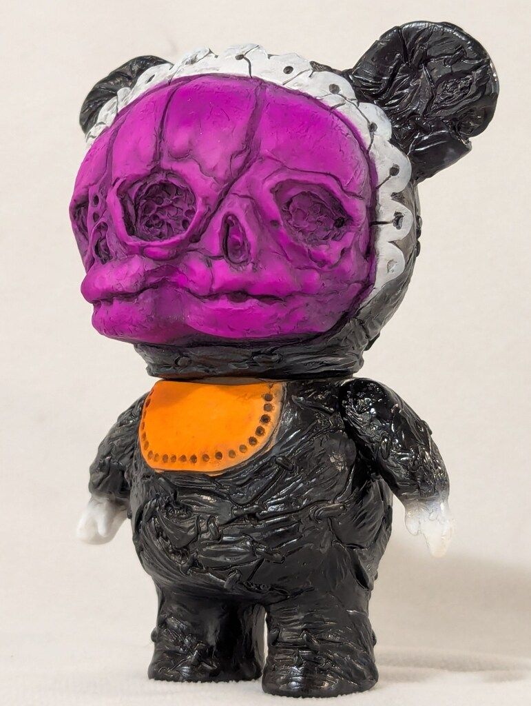 暗黒エンターテイメント 髑髑髏髏 黒成型/紫/オレンジ塗装 - メルカリ