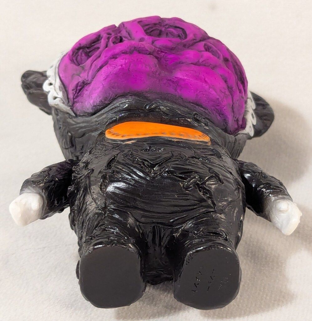 暗黒エンターテイメント 髑髑髏髏 黒成型/紫/オレンジ塗装 - メルカリ