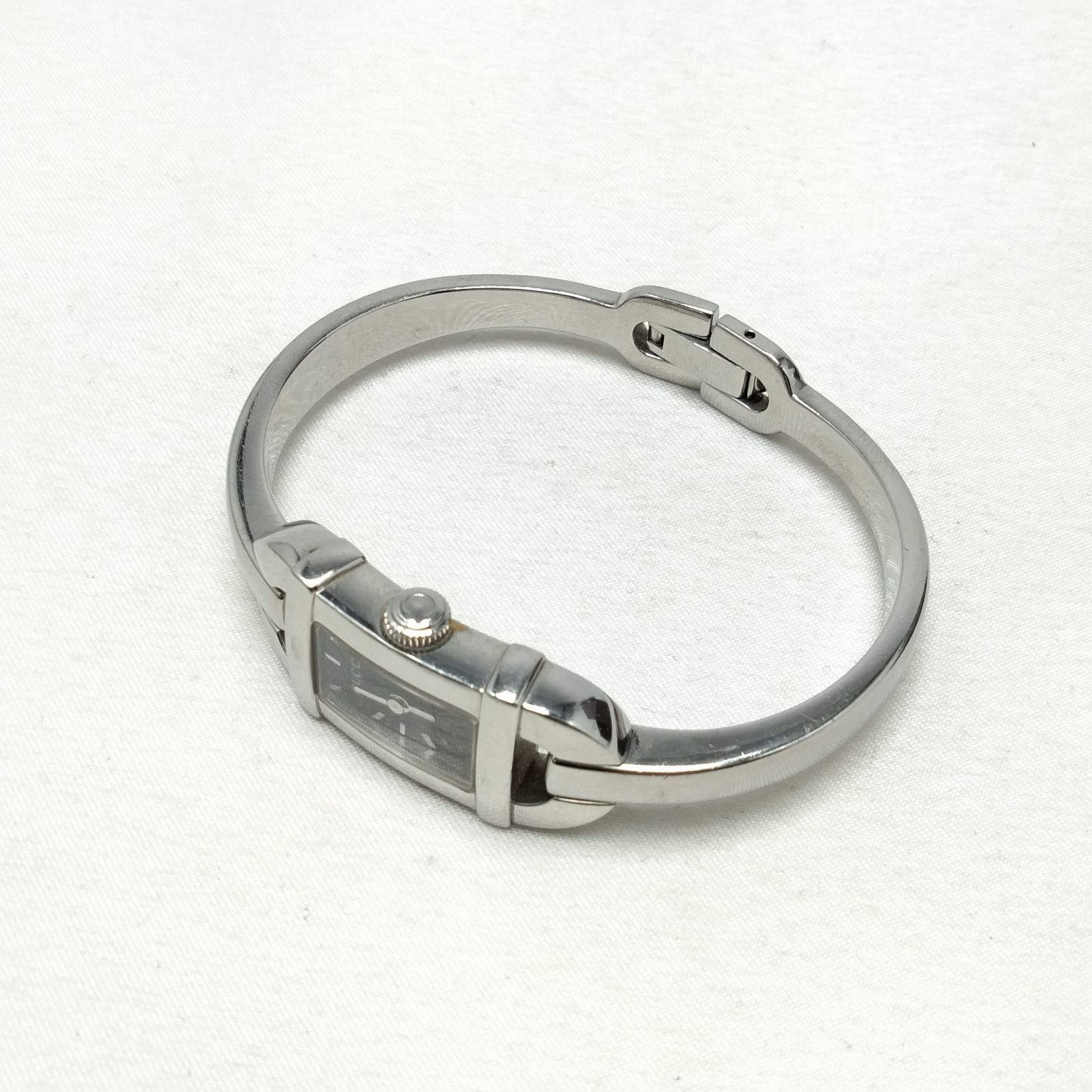 ✨️ GUCCI✨️グッチ バングルウォッチ 6800L 1395638 腕時計