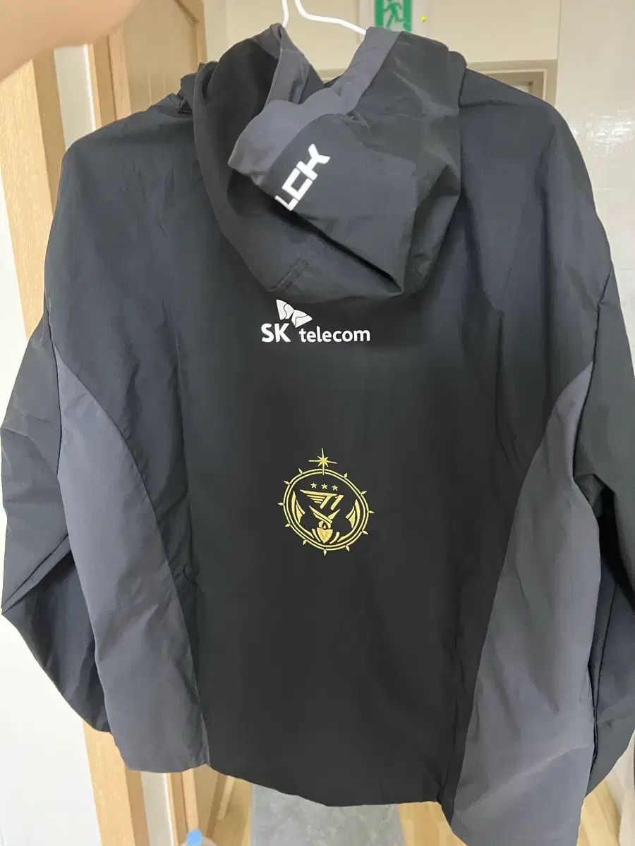 T 1 2025 ワールズ ジャケット ウィンドブレーカー L サイズ ノンマーキング