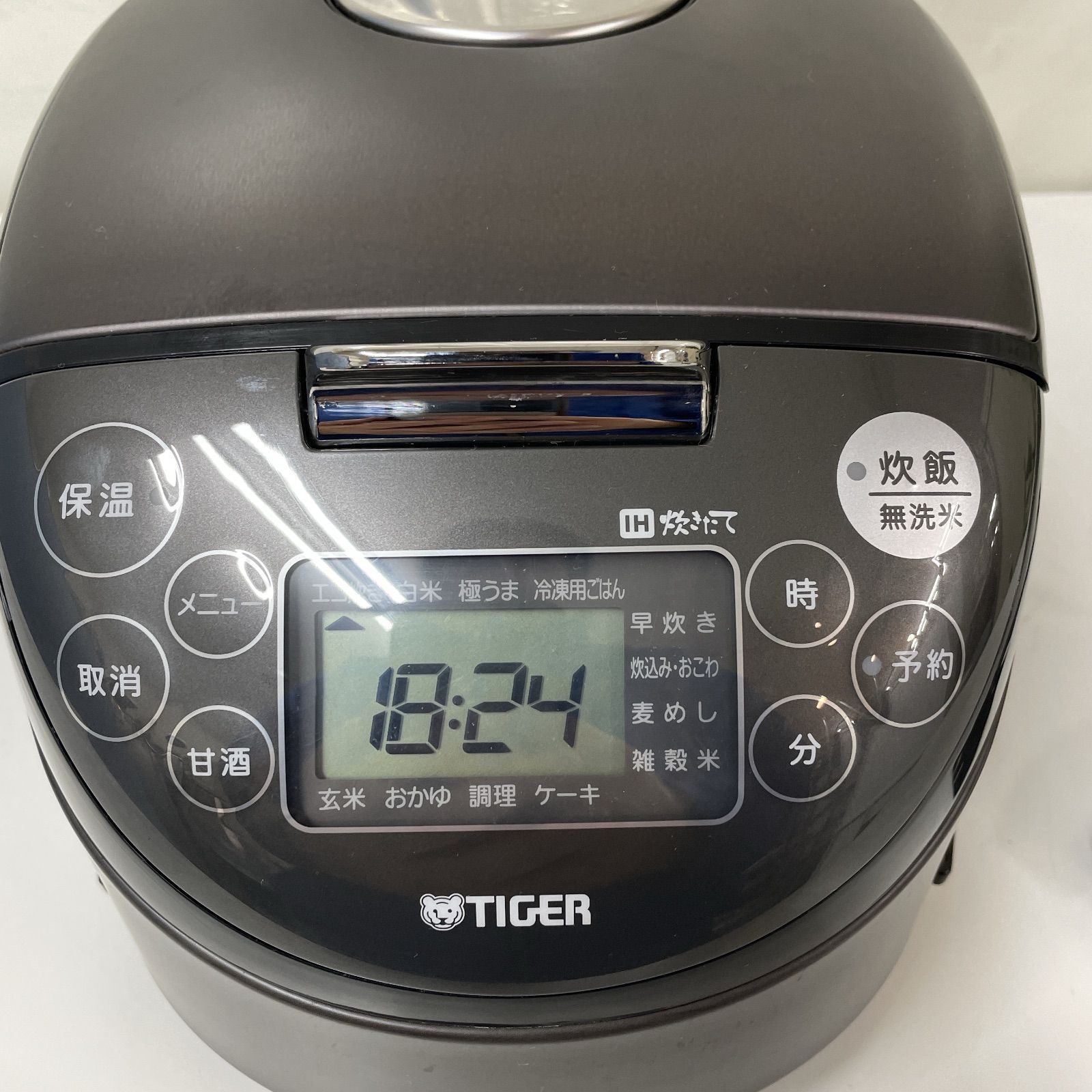 R 488 ☀️ TIGER IH炊飯ジャー 3合炊き 22年製 JPF 55 BK クリーニング済
