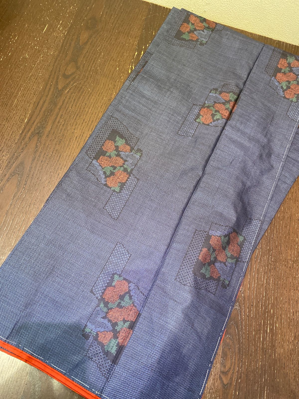 まとめ売り】正絹大島紬7枚 リメイク素材 ハンドメイド向け - メルカリ