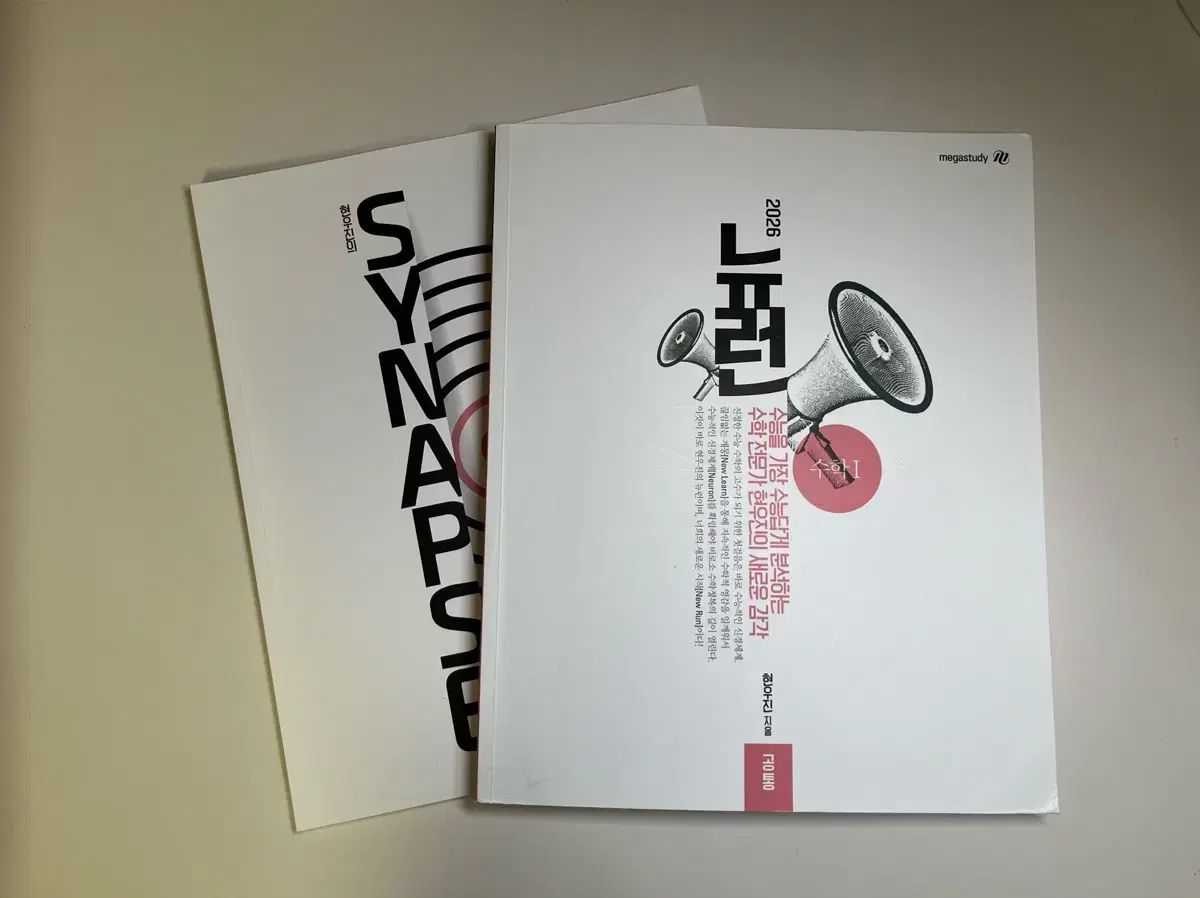 超美品】ipad10 半年保証有 64G 付属品有 +予備ケーブル、充電器付