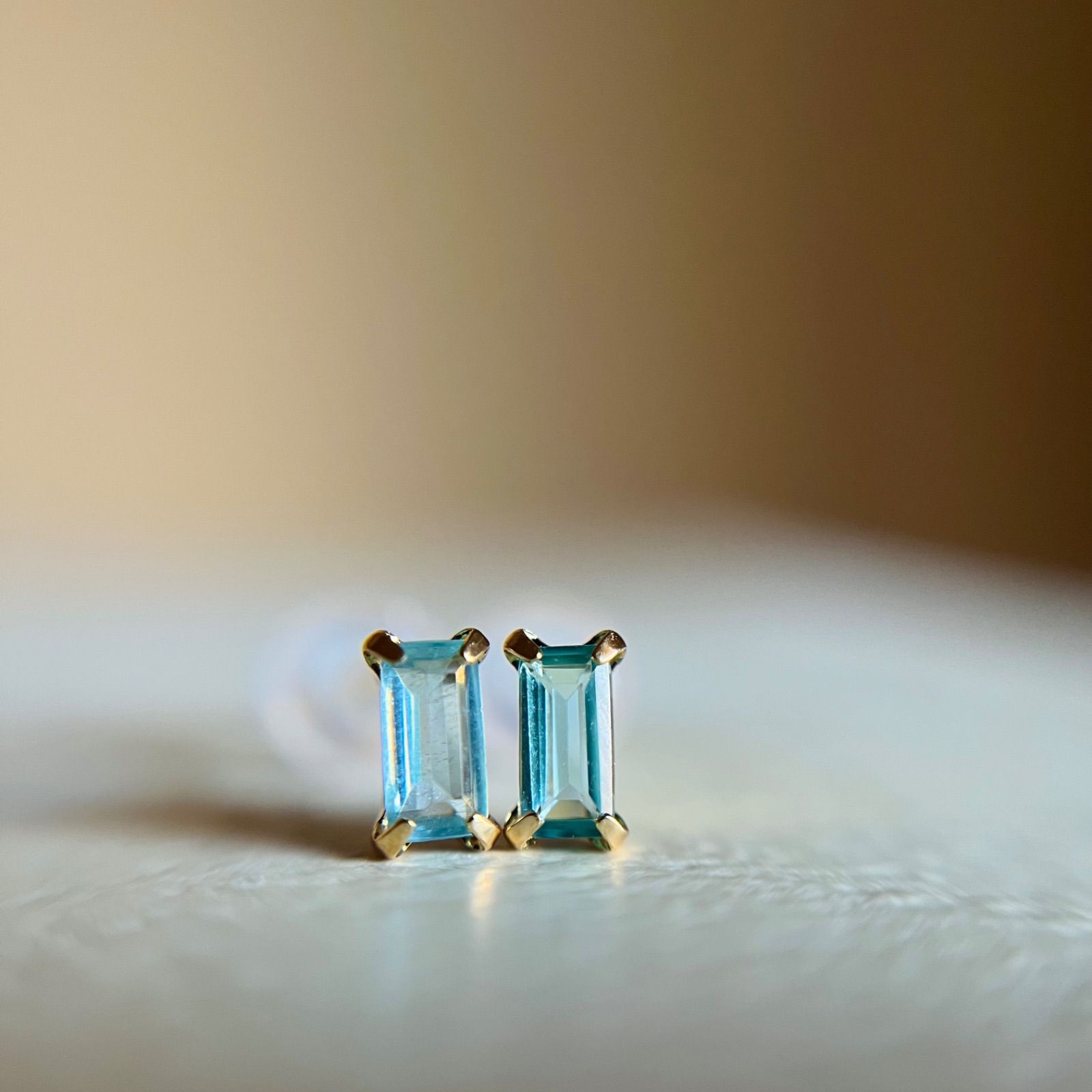 K18 天然石パライバアパタイト ピアス 18金イエローゴールド カラー K18 天然石パライバアパタイト ピアス 18金イエローゴールド カラー