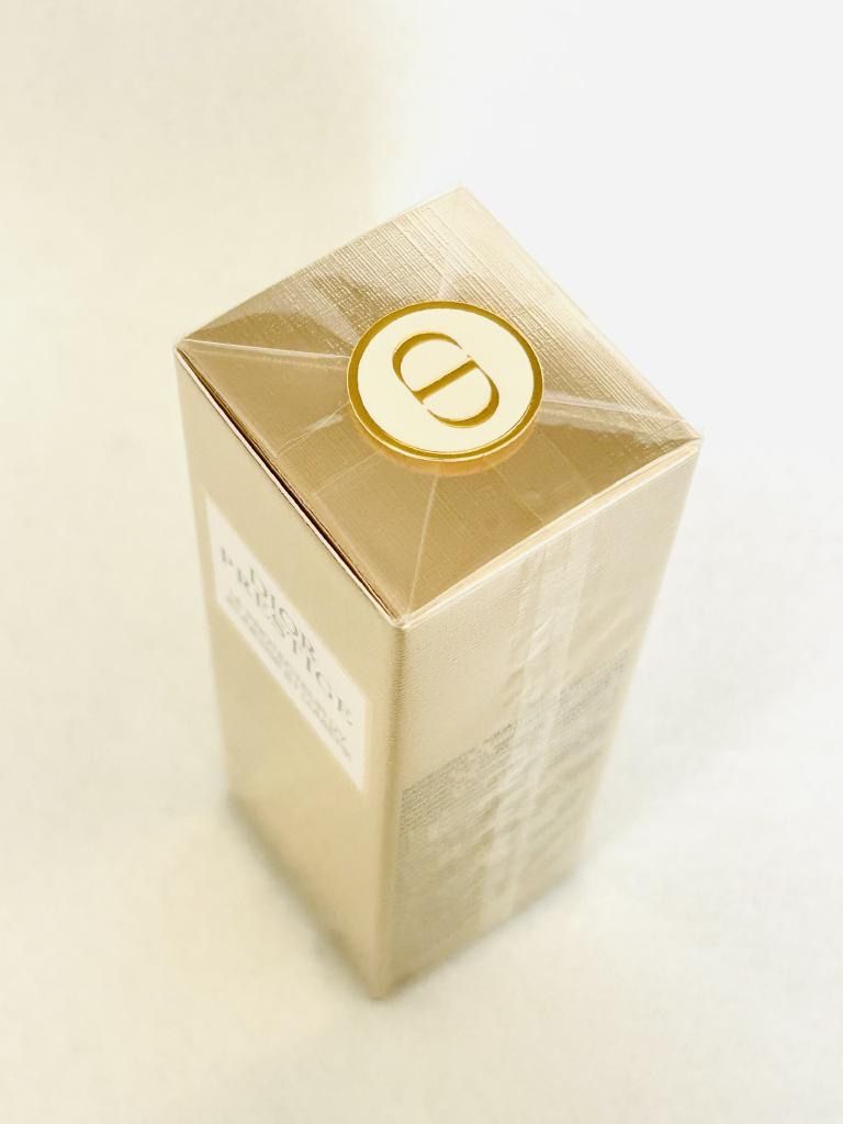 発売 Dior ディオール プレステージホワイト ルプロテクターUVルミエール シアーグロー 日焼け止め 化粧下地 定価15 950円 フランス製 み 6460790