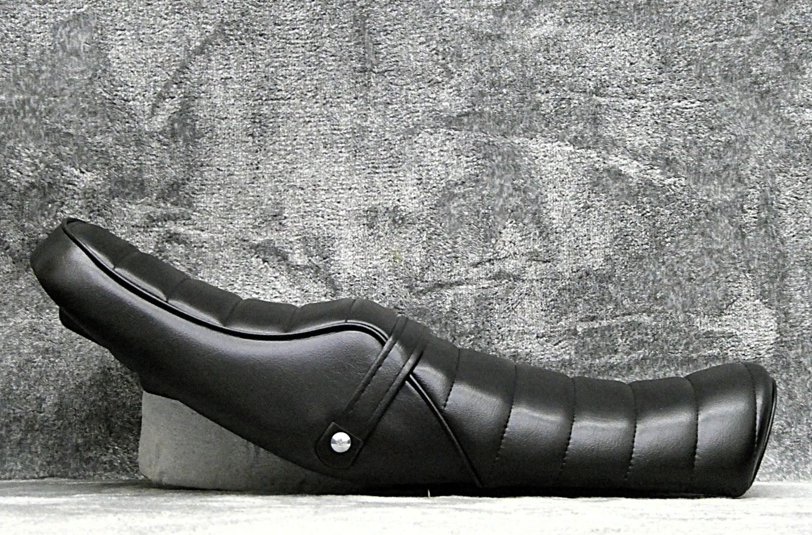 RZ250 黒皮 タックロールシート/黒 ブラックRZ350 BLACK 4L3あんこ抜き