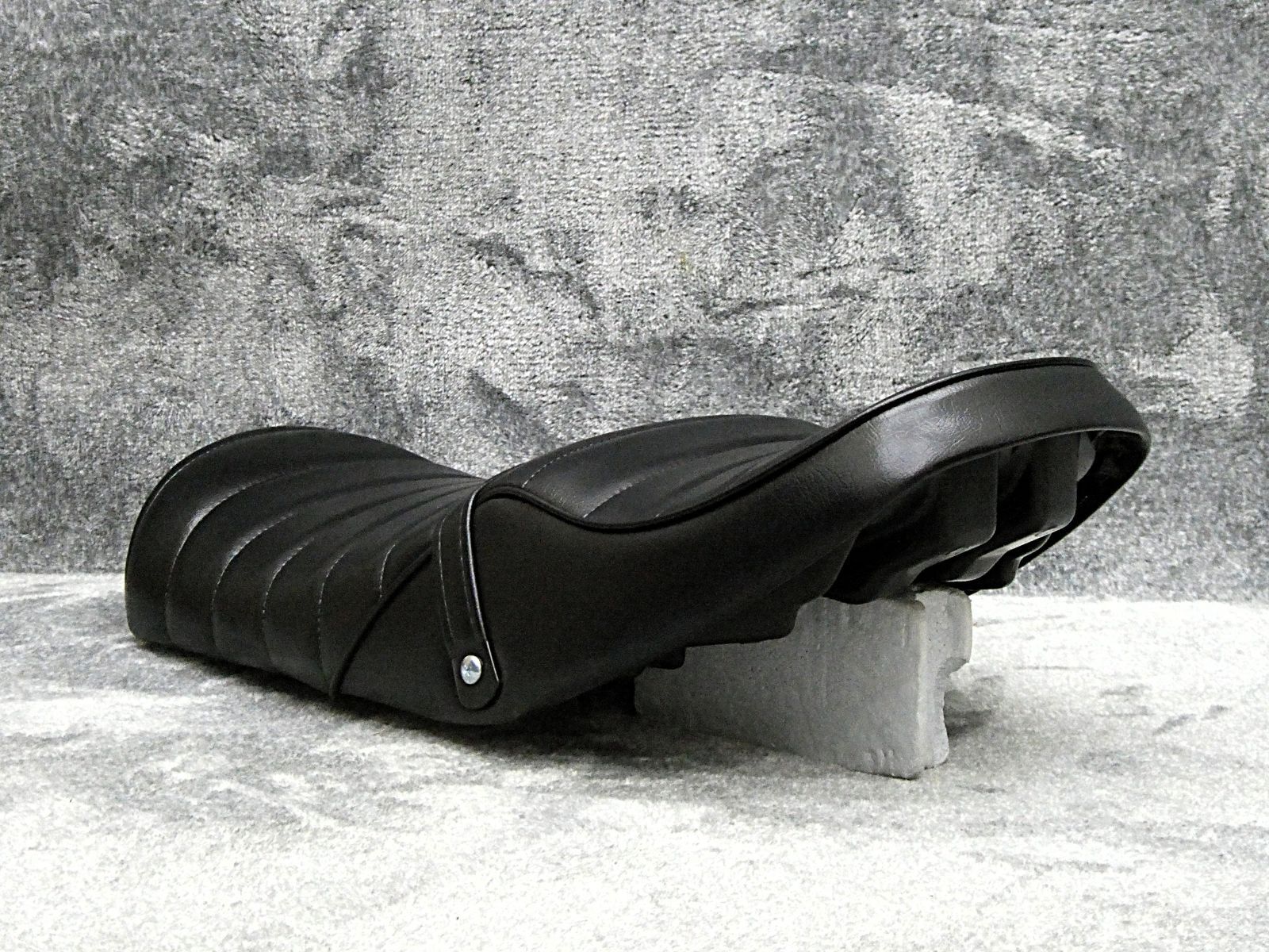 RZ250 黒皮 タックロールシート/黒 ブラックRZ350 BLACK 4L3あんこ抜き