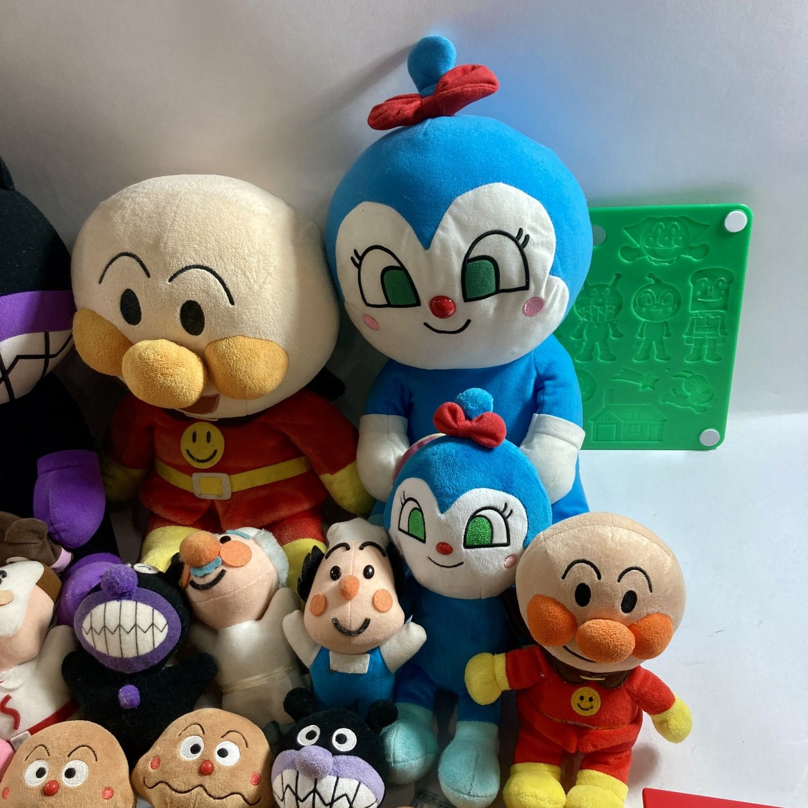 ☆ アンパンマン ぬいぐるみ 雑貨 まとめ商品 バイキンマン 赤ちゃん