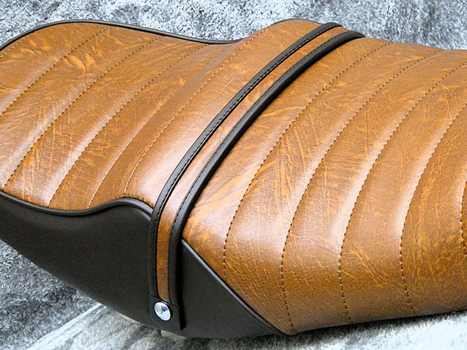 RZ250 茶ツートン タックロールシート/茶 ブラウンRZ350 BROWN 4L3