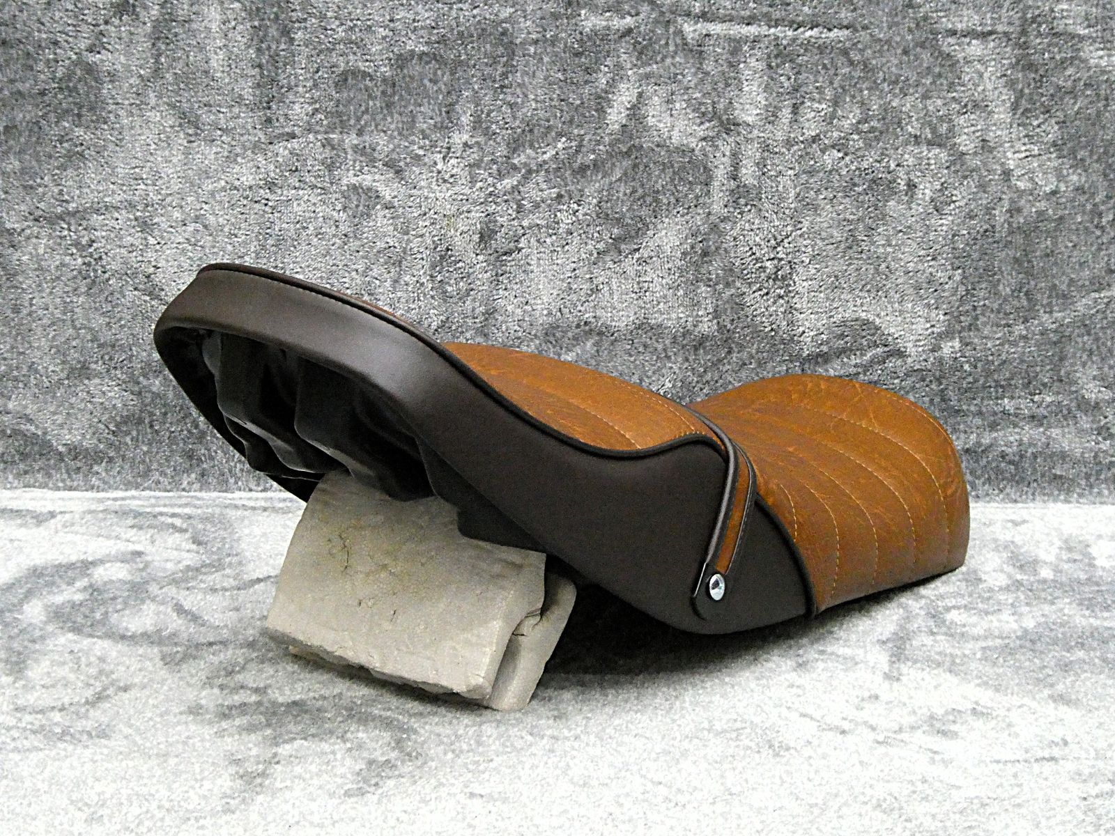 RZ250 茶ツートン タックロールシート/茶 ブラウンRZ350 BROWN 4L3