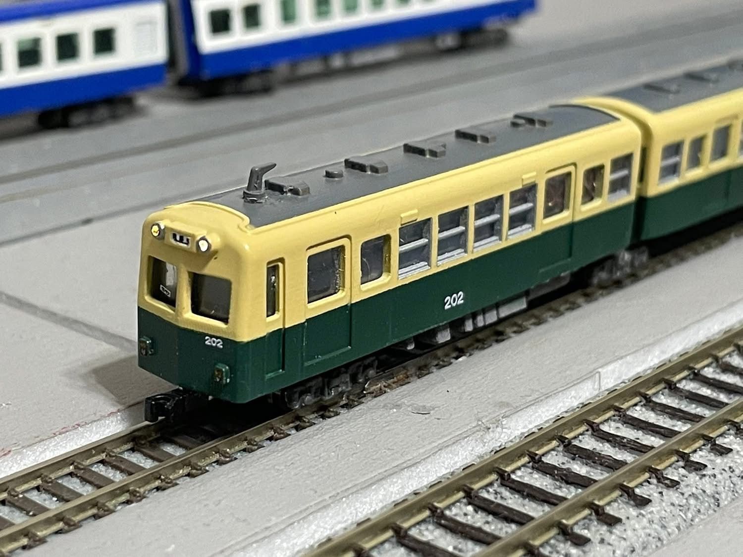 Nナロー三岐北勢線K77編成 ヘッド＆テール点灯、室内灯付き Nナロー三岐北勢線K77編成 ヘッド＆テール点灯、室内灯付き - メルカリ