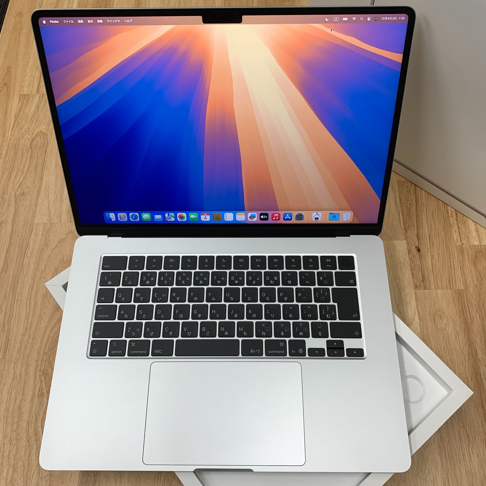 【新品同様】Apple MacBook M4 シルバー 新品同様 MacBook Air 15インチ M4チップ 32GB シルバー CTO 2025