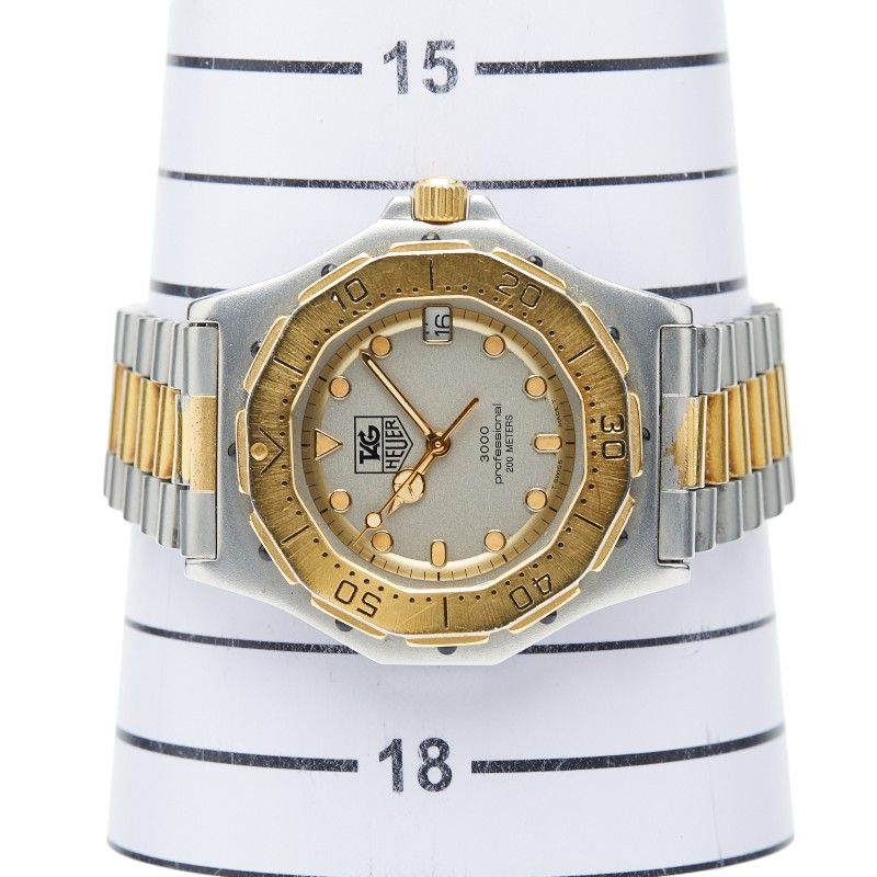 タグホイヤー プロフェッショナル3000 934.206 ステンレススチール