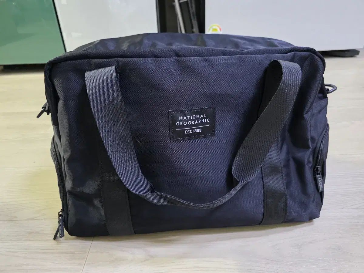 ナショナルジオグラフィック 黒 ボストンバッグ