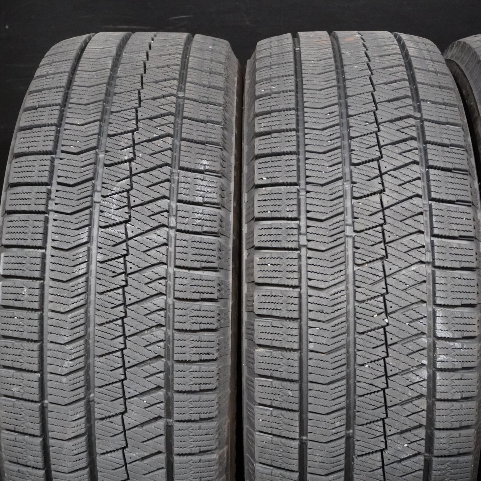 21年製 バリ山 ブリヂストン BLIZZAK VRX2 205/55R16 4本 スタッドレス