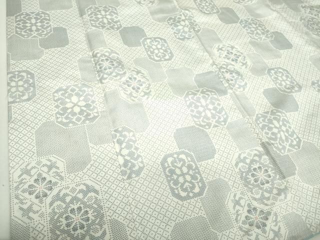 7マルキ 亀甲花文