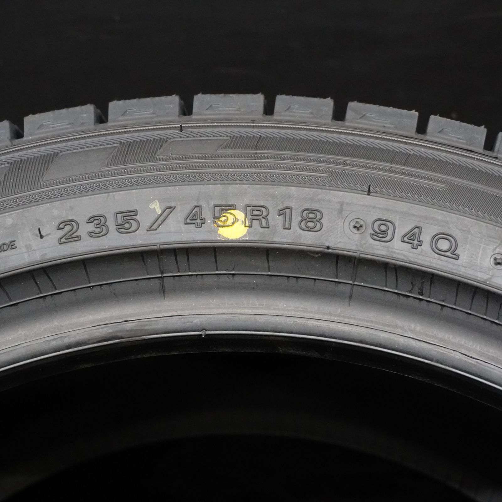 25年製 ダンロップ WM 03 235 45 R 18 4本 スタッドレス アコード カムリ A 5 ザ ビートル パサート等