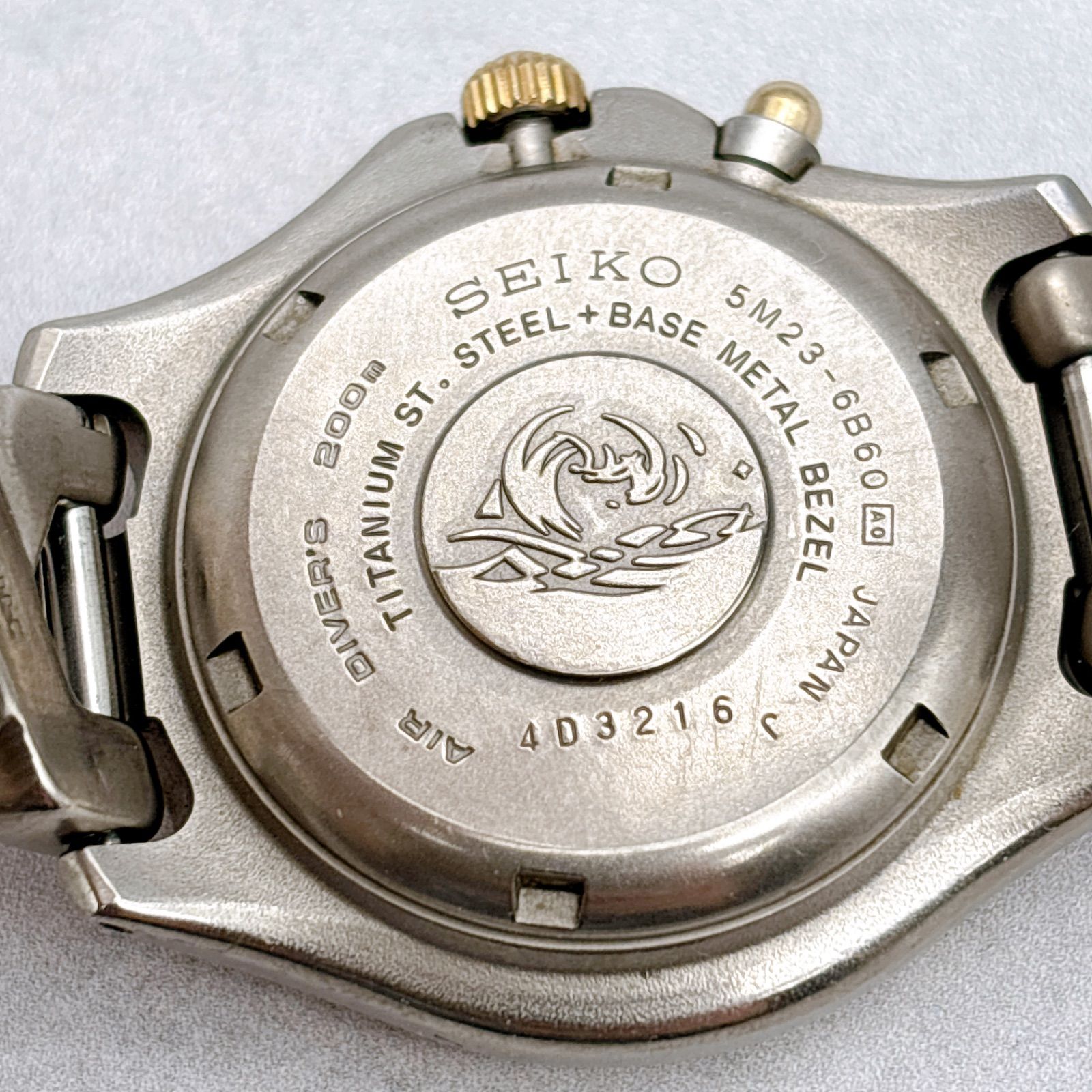 【稼働】SEIKO KINETIC腕時計 メンズ y2k デイト シルバー 稼働】SEIKO KINETIC腕時計 メンズ y2k デイト シルバー