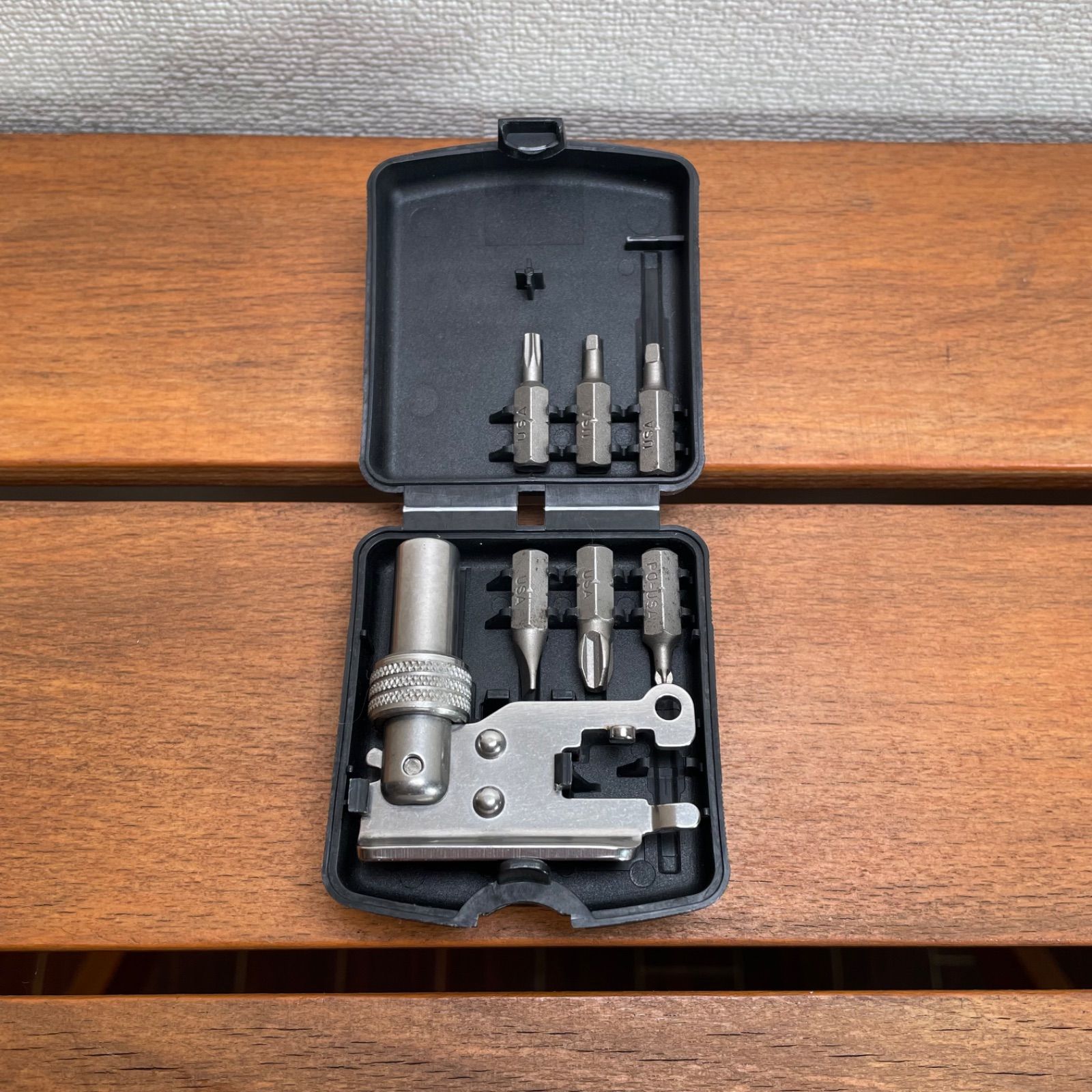 LEATHERMAN WAVE TOOL ADAPTER レザーマン ウェーブ ツールアダプター 携帯 工具 六角ソケット ビット ハンドツール メンテナンス