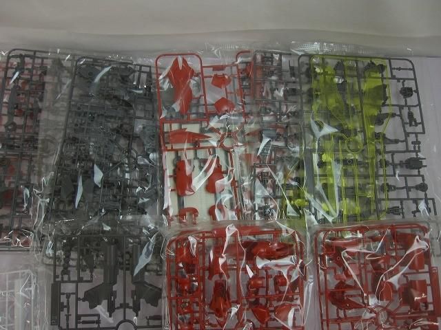 100 機動戦士ガンダムUC