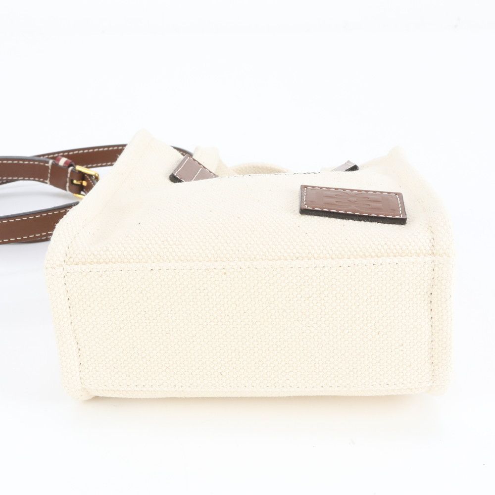 美品です。バーバリーショルダー 未使用 バーバリー ミニ クリスタリア レザー 2WAY ショルダーバッグ