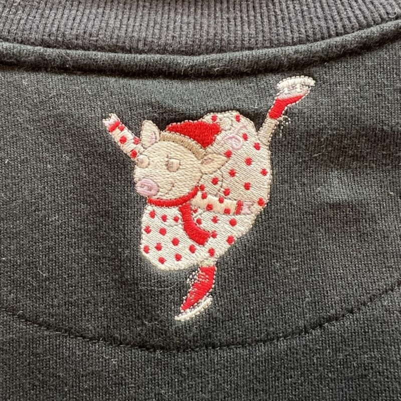 アルベロベロ ハーフジップ スウェット ぶたさん刺繍 レディース