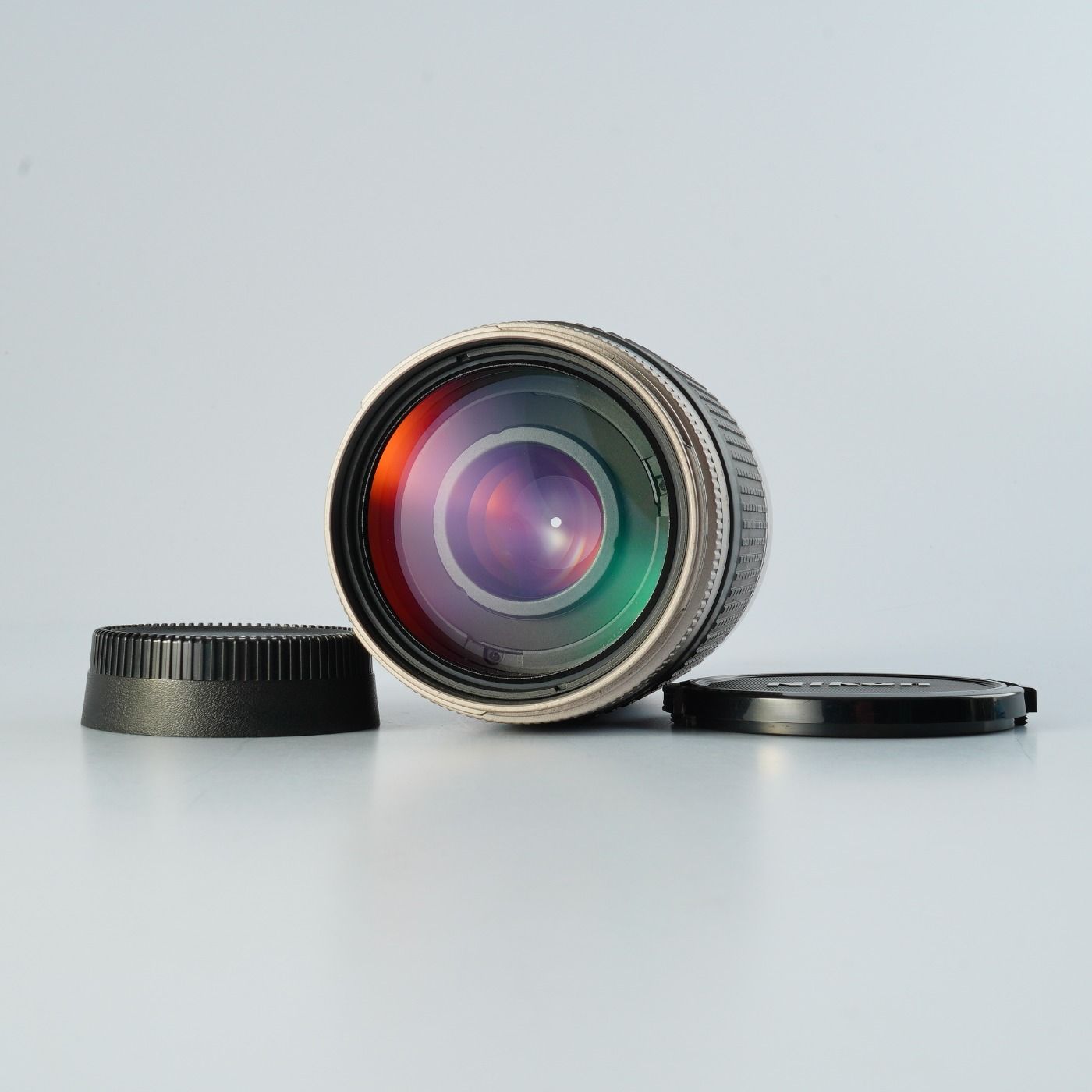 Nikon ニコン AF NIKKOR 70 300 mm F 4 5 6 G Silver ズームレンズ