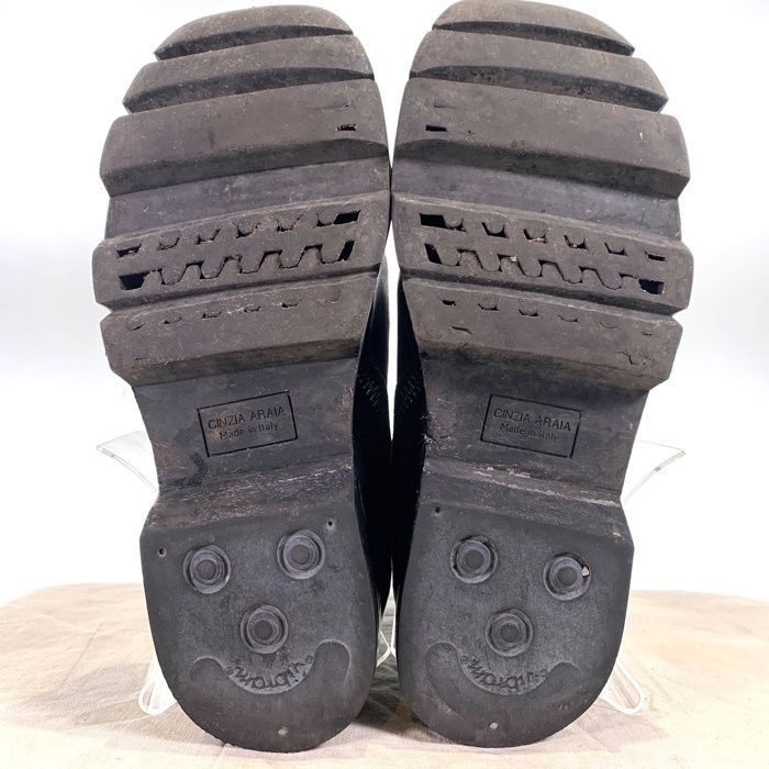 CINZIA ARAIA チンツィアアライア サイドジップ レザーブーツ ブラック