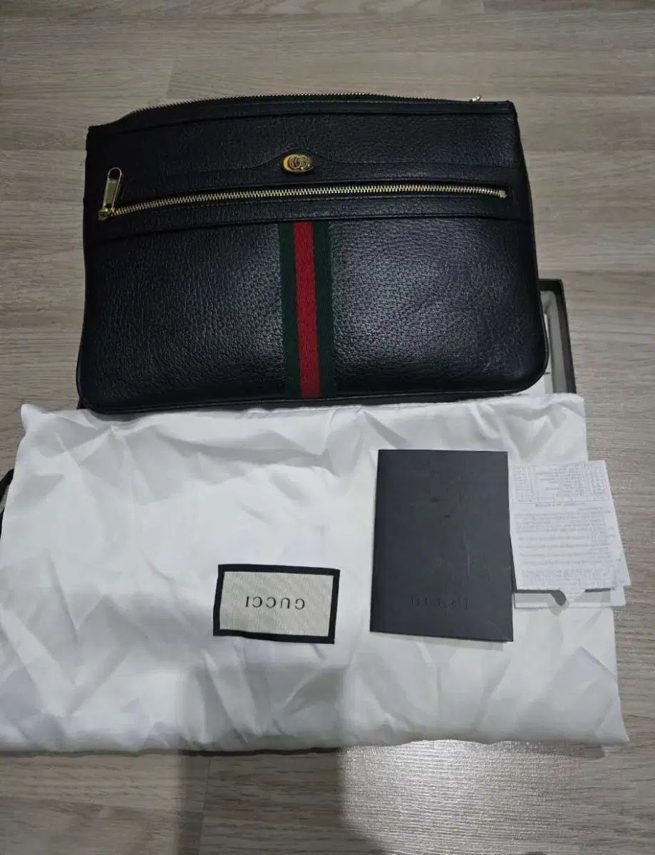 グッチ オフィディア レイド クラッチバッグ