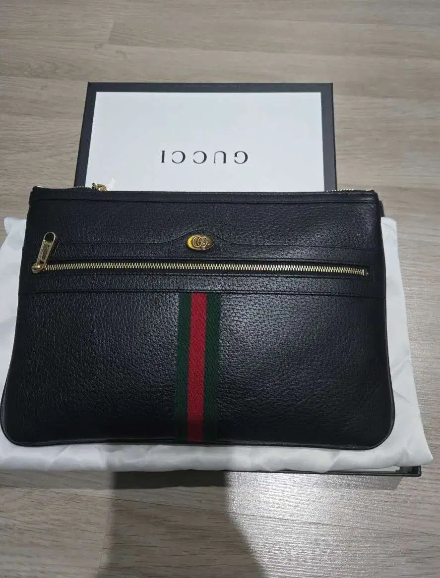 グッチ オフィディア レイド クラッチバッグ