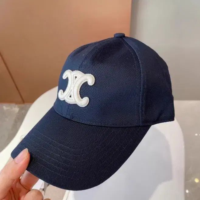 CELINE セリーヌ 帽子