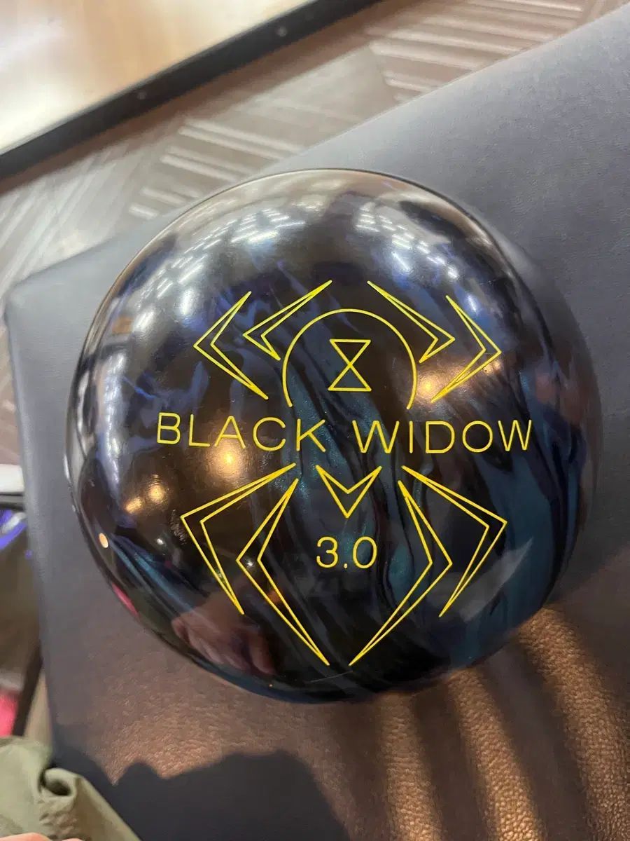 ブラックウィドウ 3 0 ブラック/サファイア ハイブリッド 15p