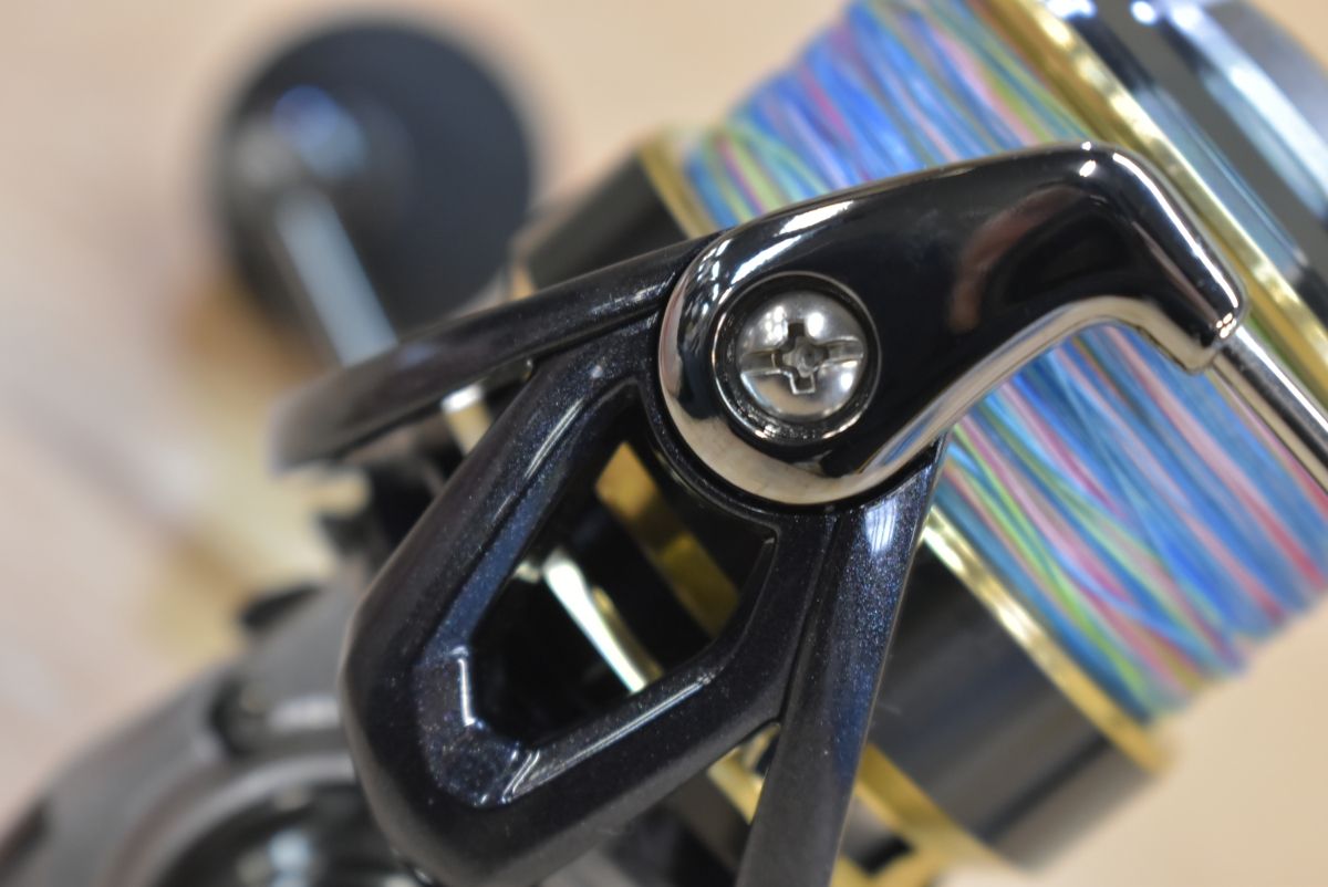 ダイワ 15 ヴァデル 4000H DAIWA VADEL バデル スピニングリール